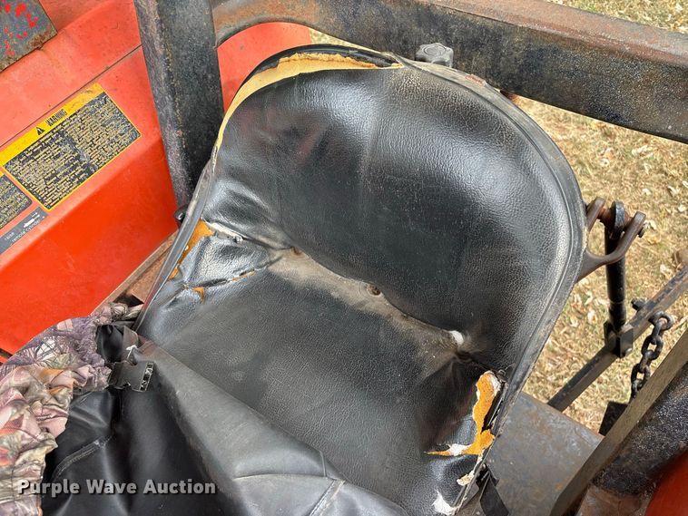 image for item FG0665 1982 Allis-Chalmers 6140 tractor