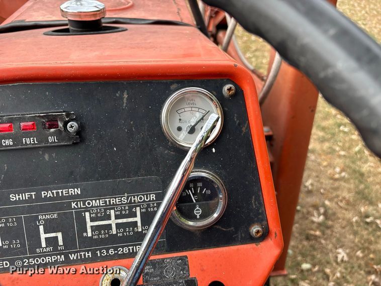 image for item FG0665 1982 Allis-Chalmers 6140 tractor