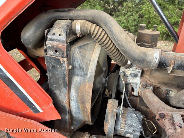 image for item FG0665 1982 Allis-Chalmers 6140 tractor