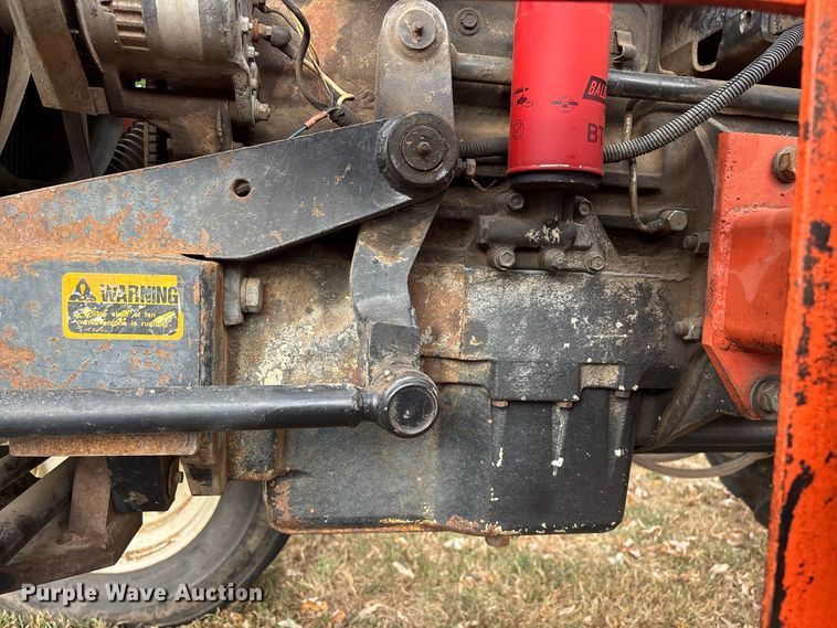 image for item FG0665 1982 Allis-Chalmers 6140 tractor