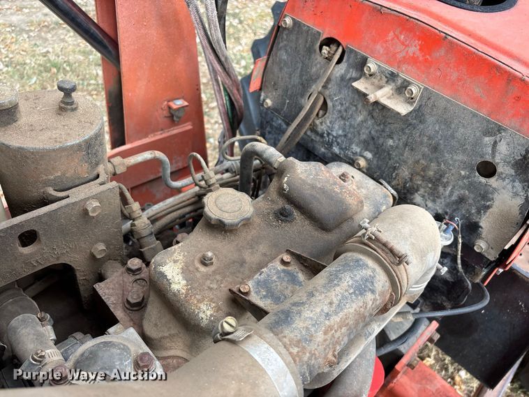 image for item FG0665 1982 Allis-Chalmers 6140 tractor