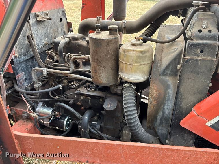 image for item FG0665 1982 Allis-Chalmers 6140 tractor
