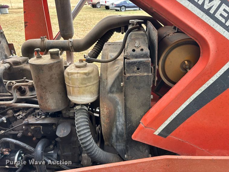 image for item FG0665 1982 Allis-Chalmers 6140 tractor