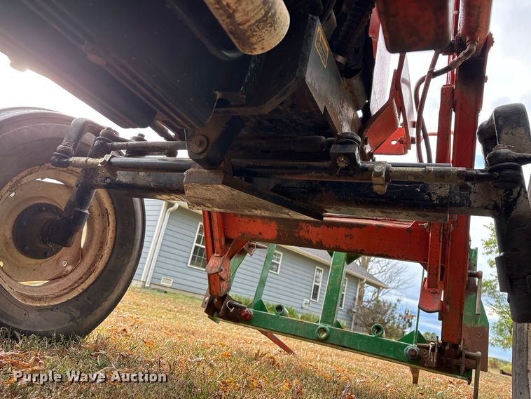 image for item FG0665 1982 Allis-Chalmers 6140 tractor