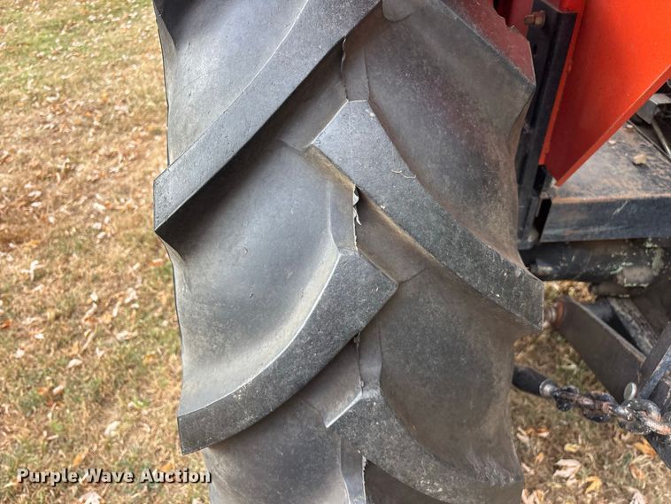 image for item FG0665 1982 Allis-Chalmers 6140 tractor