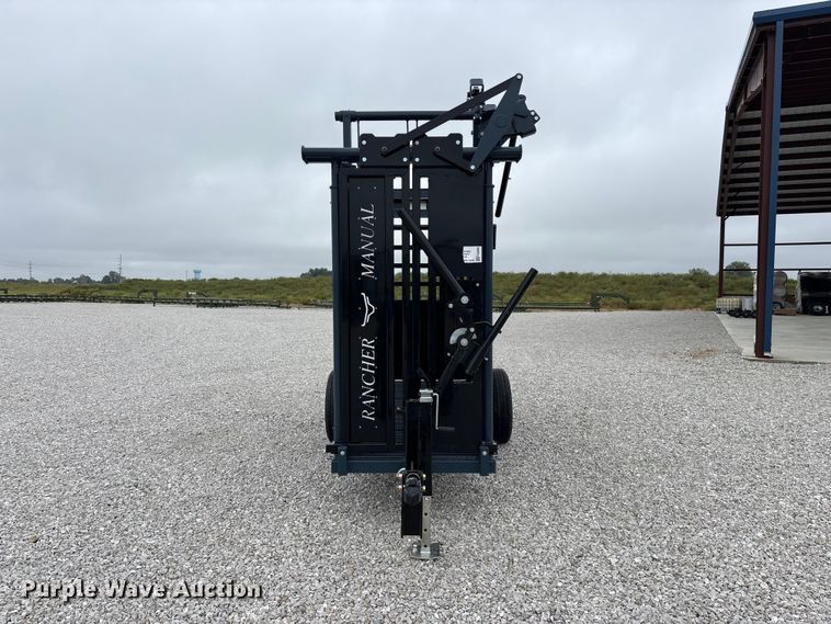 image for item FG0699 RBW Agricultural Rancher Manual squeeze chute