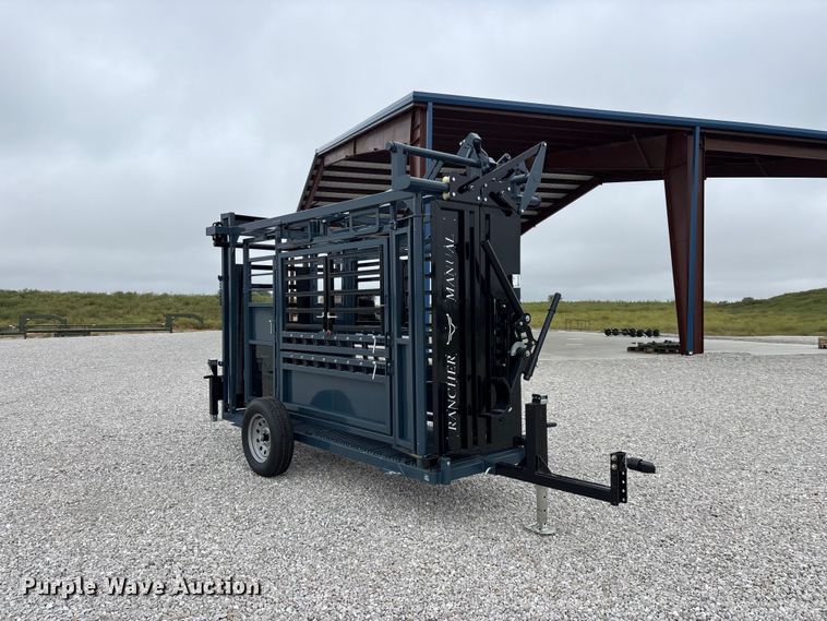 image for item FG0699 RBW Agricultural Rancher Manual squeeze chute
