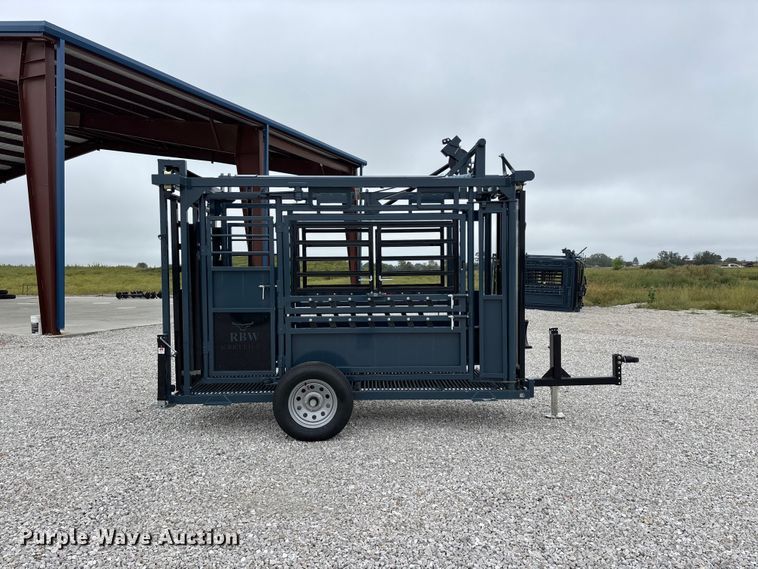 image for item FG0699 RBW Agricultural Rancher Manual squeeze chute