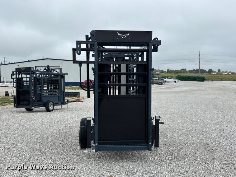image for item FG0699 RBW Agricultural Rancher Manual squeeze chute