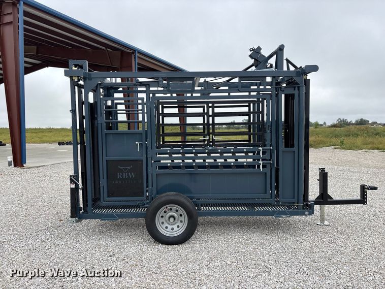 image for item FG0699 RBW Agricultural Rancher Manual squeeze chute