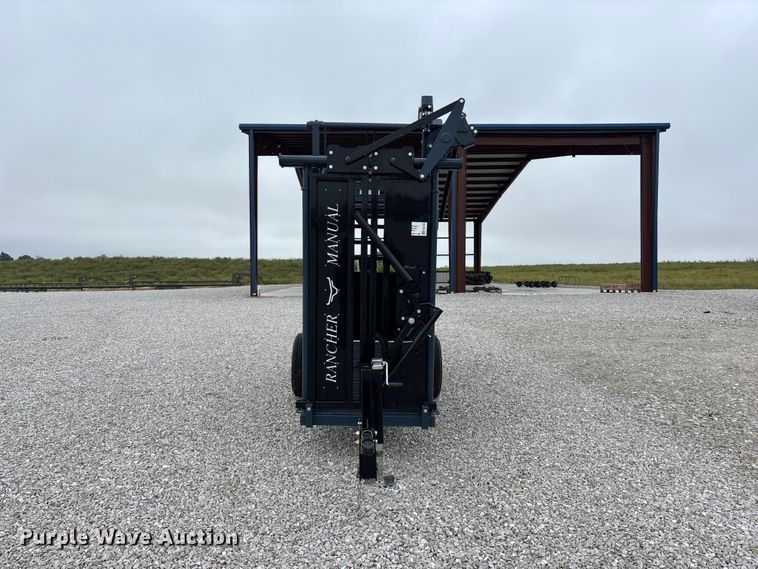 image for item FG0700 RBW Agricultural Rancher Manual squeeze chute