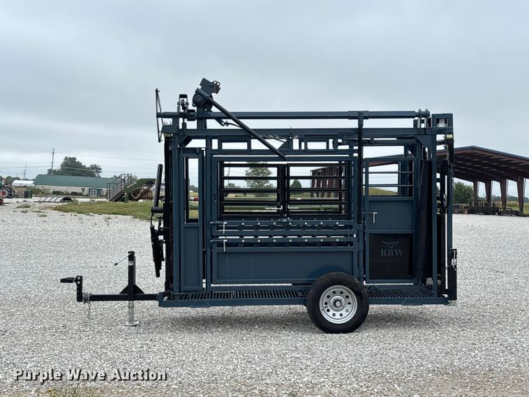 image for item FG0700 RBW Agricultural Rancher Manual squeeze chute