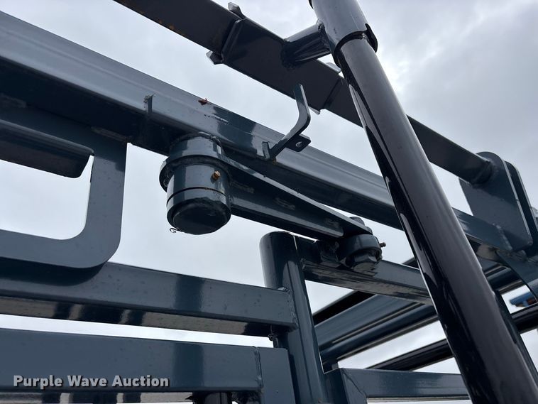 image for item FG0700 RBW Agricultural Rancher Manual squeeze chute