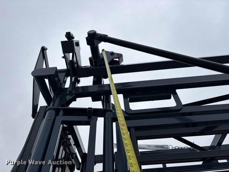 image for item FG0700 RBW Agricultural Rancher Manual squeeze chute