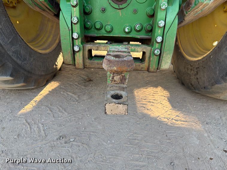 image for item FI2017 2012 John Deere 7200R MFWD tractor