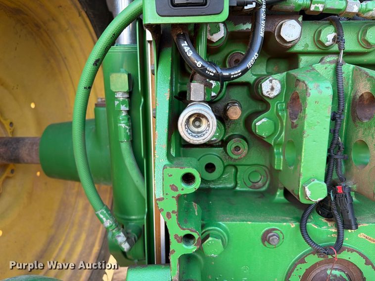 image for item FI2017 2012 John Deere 7200R MFWD tractor