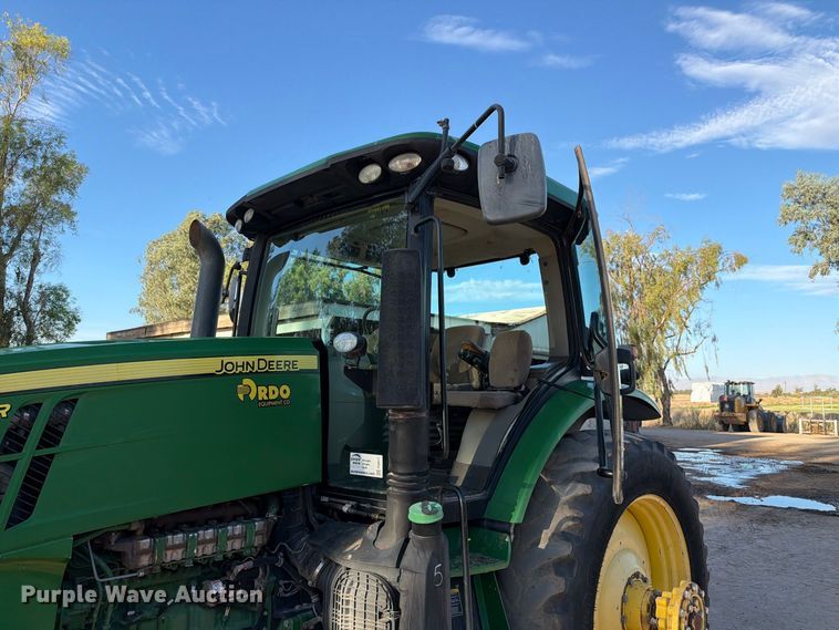 image for item FI2017 2012 John Deere 7200R MFWD tractor