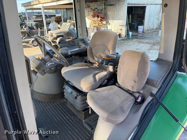 image for item FI2017 2012 John Deere 7200R MFWD tractor