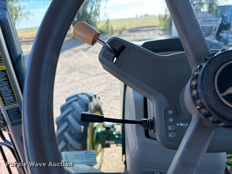 image for item FI2017 2012 John Deere 7200R MFWD tractor