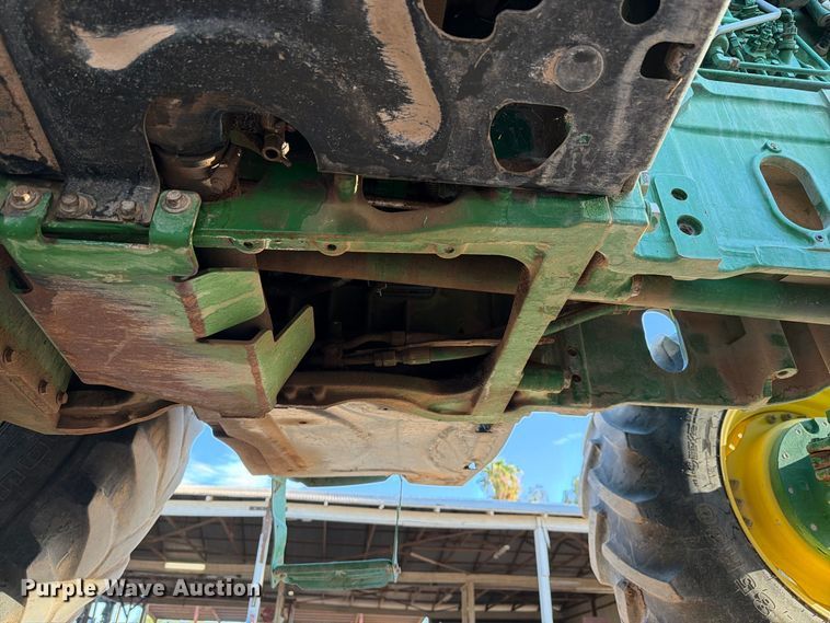 image for item FI2017 2012 John Deere 7200R MFWD tractor