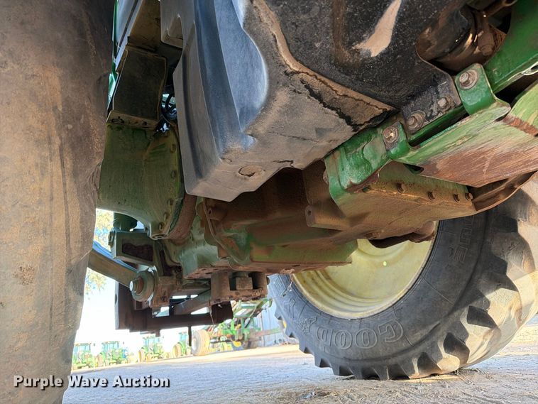 image for item FI2017 2012 John Deere 7200R MFWD tractor