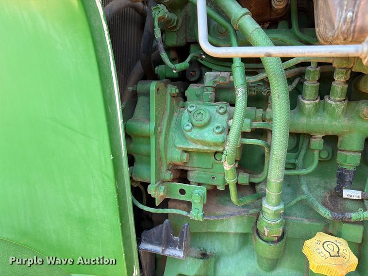 image for item FI2017 2012 John Deere 7200R MFWD tractor