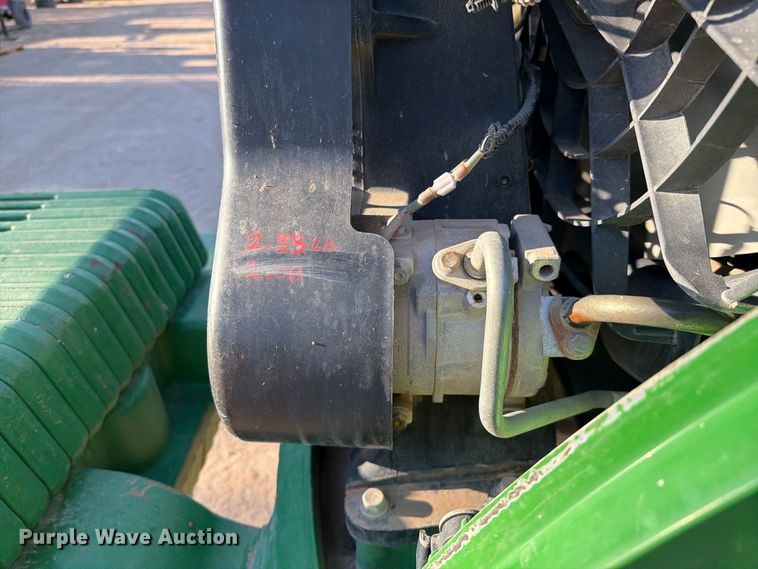 image for item FI2017 2012 John Deere 7200R MFWD tractor