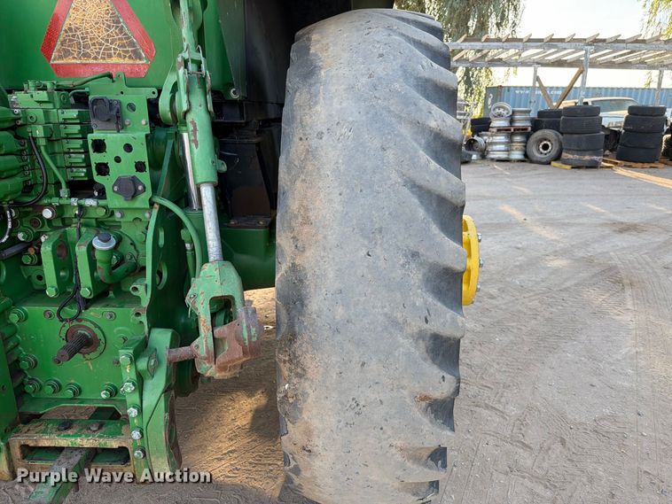 image for item FI2017 2012 John Deere 7200R MFWD tractor