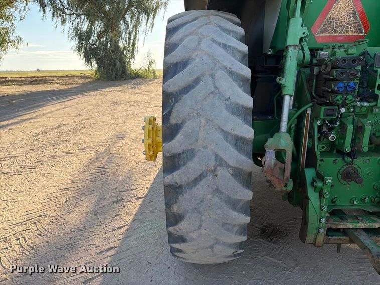 image for item FI2017 2012 John Deere 7200R MFWD tractor
