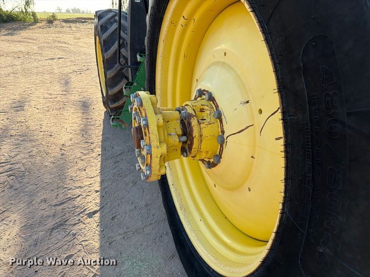 image for item FI2017 2012 John Deere 7200R MFWD tractor