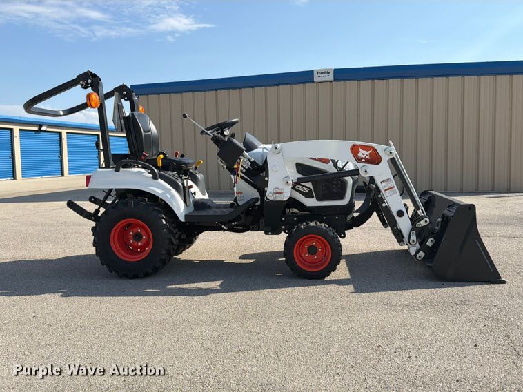 image for item FJ2002 2025 Bobcat CT1025 MFWD tractor