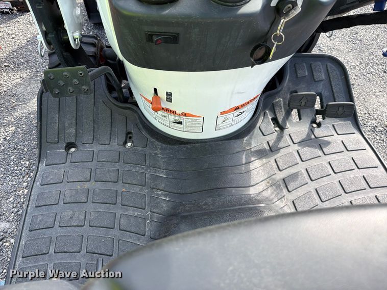 image for item FJ2002 2025 Bobcat CT1025 MFWD tractor