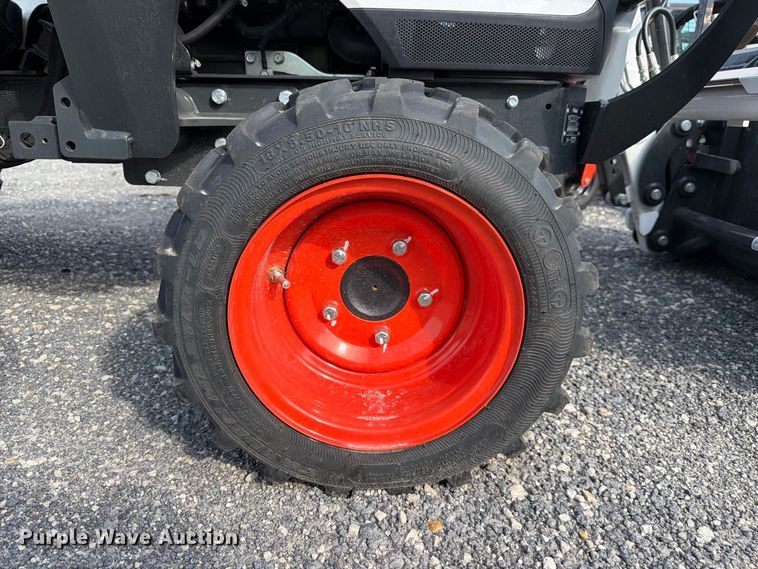 image for item FJ2002 2025 Bobcat CT1025 MFWD tractor