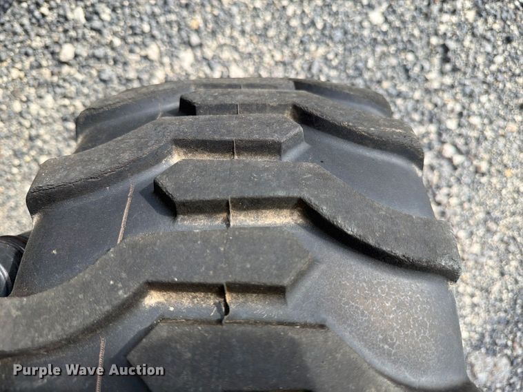 image for item FJ2002 2025 Bobcat CT1025 MFWD tractor