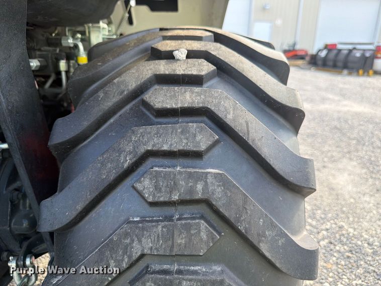 image for item FJ2002 2025 Bobcat CT1025 MFWD tractor