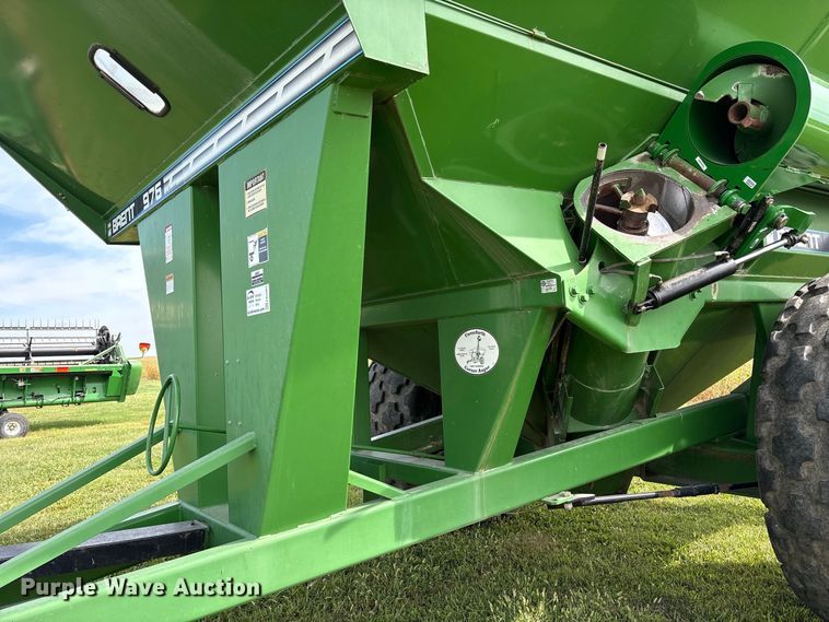 image for item FK2081 Brent 976 grain cart