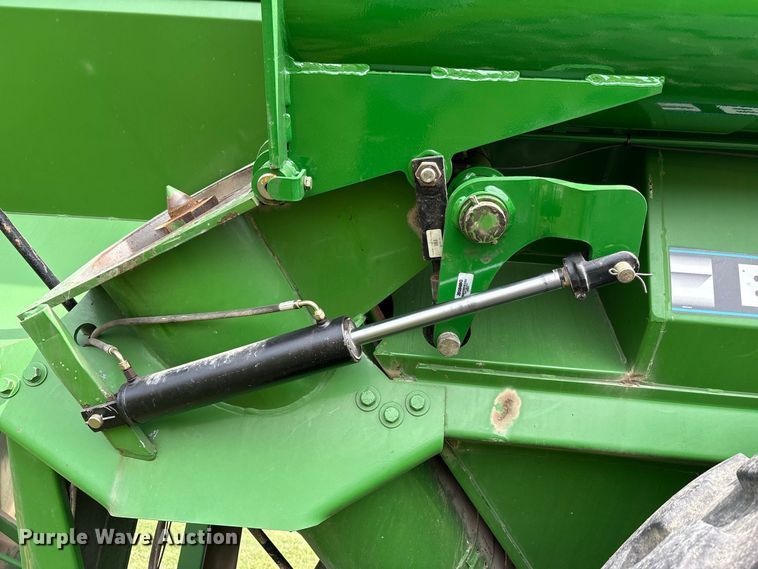 image for item FK2081 Brent 976 grain cart