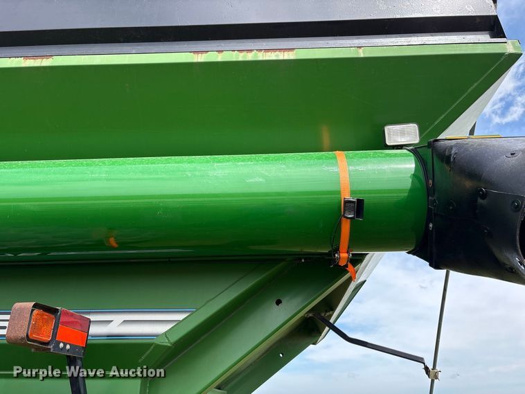 image for item FK2081 Brent 976 grain cart