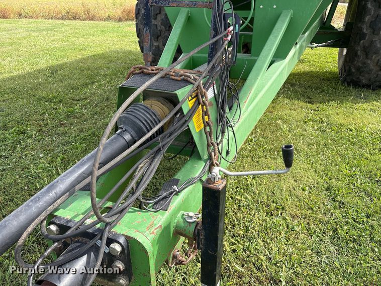 image for item FK2081 Brent 976 grain cart
