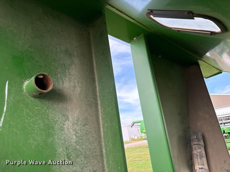 image for item FK2081 Brent 976 grain cart