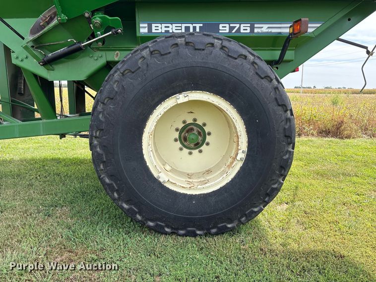 image for item FK2081 Brent 976 grain cart