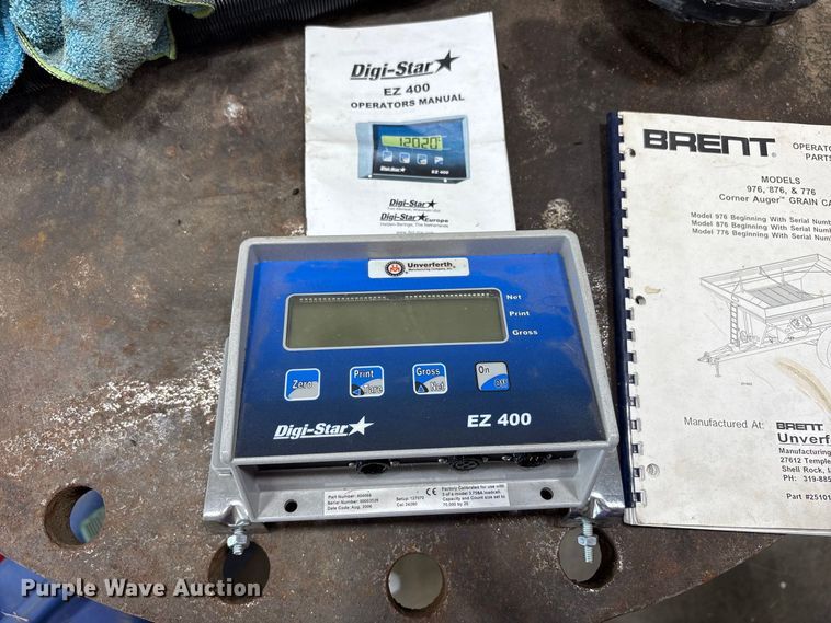 image for item FK2081 Brent 976 grain cart