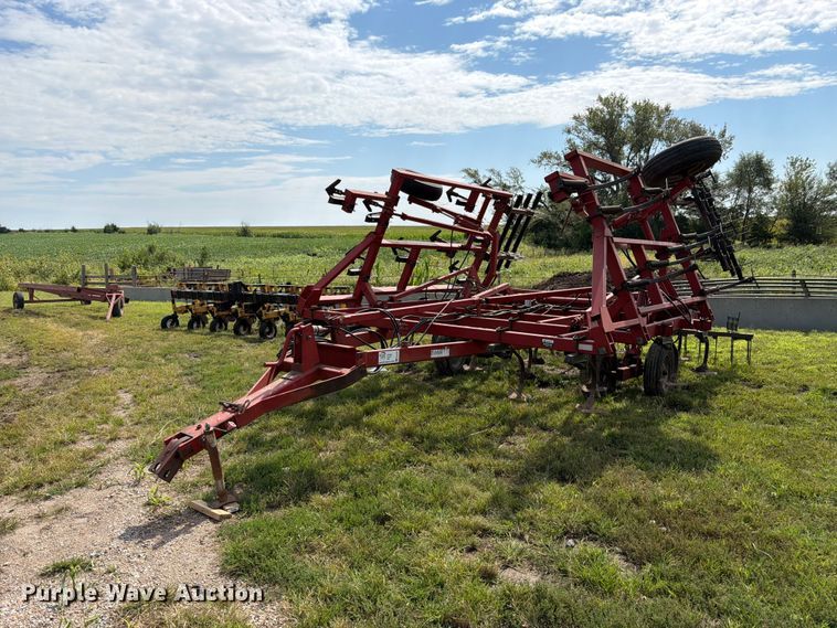 image for item FK3437 Case 4800 field cultivator