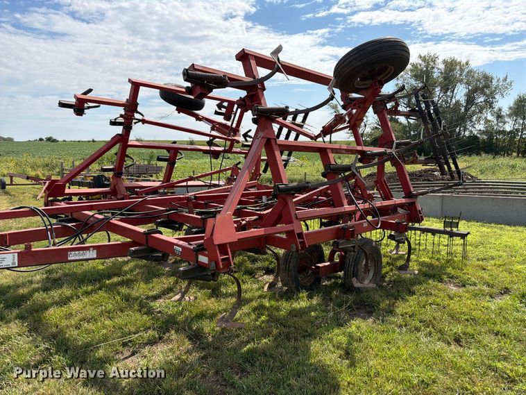 image for item FK3437 Case 4800 field cultivator