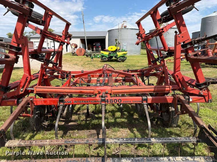 image for item FK3437 Case 4800 field cultivator