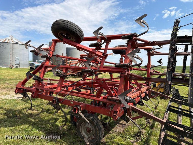 image for item FK3437 Case 4800 field cultivator