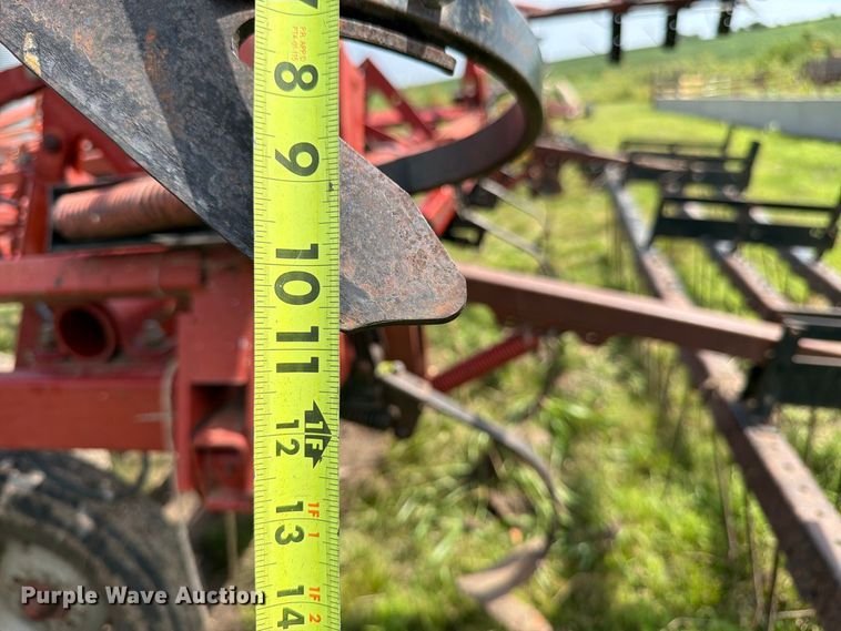 image for item FK3437 Case 4800 field cultivator