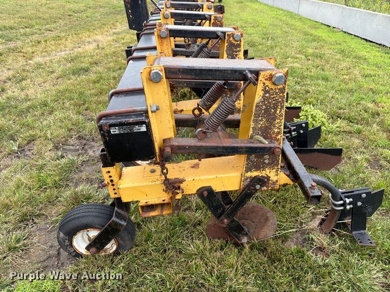 image for item FK3438 Landoll 2006-30 row crop cultivator