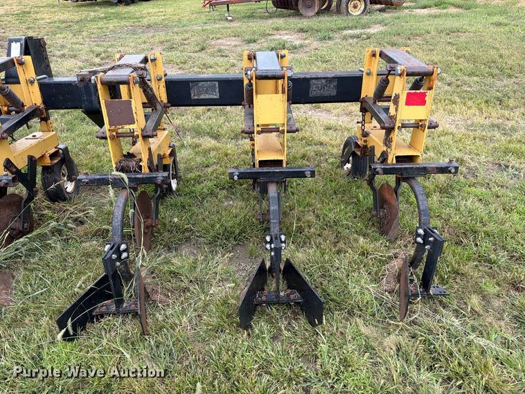 image for item FK3438 Landoll 2006-30 row crop cultivator