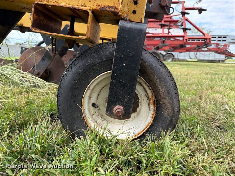 image for item FK3438 Landoll 2006-30 row crop cultivator
